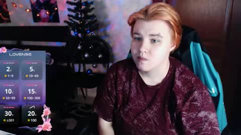 Snapshot of ryan__kim chatting on December 8, 2:41 pm Ryan online show from December 8, 2:41 pm