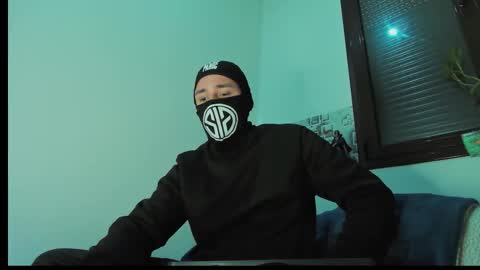 ryan_blake1 online show from March 17, 11:24 am