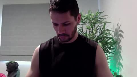 Snapshot of ryan_chatter chatting on November 10, 7:13 pm Ryan online show from November 10, 7:13 pm