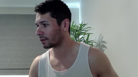 Snapshot of ryan_chatter chatting on November 19, 11:49 pm Ryan online show from November 19, 11:49 pm