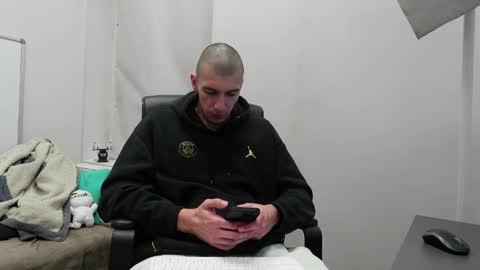 RYAN DOZER online show from November 1, 6:59 am