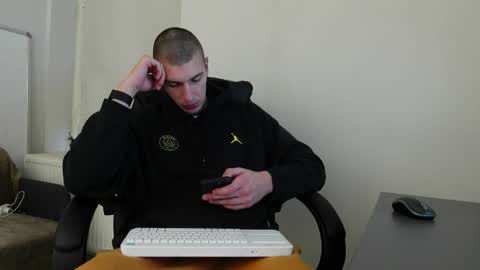 RYAN DOZER online show from November 8, 7:08 am