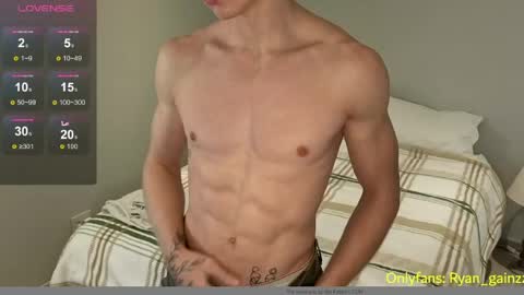 Snapshot of ryan_gainzz chatting on May 15, 11:28 am Ryan gainzz online show from May 15, 11:28 am