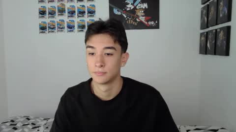 Snapshot of ryan_valentine17 chatting on May 9, 7:41 pm ryan online show from May 9, 7:41 pm