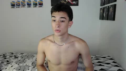 Snapshot of ryan_valentine17 chatting on June 2, 8:44 pm ryan online show from June 2, 8:44 pm