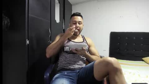 ryan_xc1 online show from December 1, 3:11 am