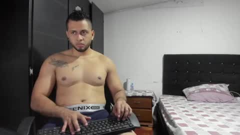 Snapshot of ryan_xc1 chatting on May 21, 2:29 am ryan_xc1 online show from May 21, 2:29 am