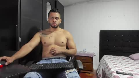 Snapshot of ryan_xc1 chatting on June 1, 2:24 am ryan_xc1 online show from June 1, 2:24 am