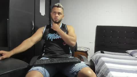 Snapshot of ryan_xc1 chatting on June 8, 1:28 am ryan_xc1 online show from June 8, 1:28 am