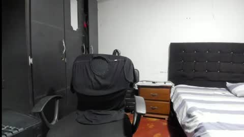 Snapshot of ryan_xc1 chatting on August 2, 2:21 am ryan_xc1 online show from August 2, 2:21 am
