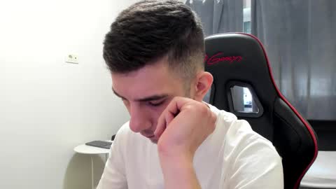 Snapshot of ryandusk chatting on March 6, 11:03 am Andrew C. online show from March 6, 11:03 am