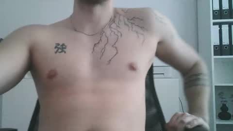 Snapshot of ryanhoffmann15 chatting on February 22, 2:48 pm ryanhoffmann15 online show from February 22, 2:48 pm