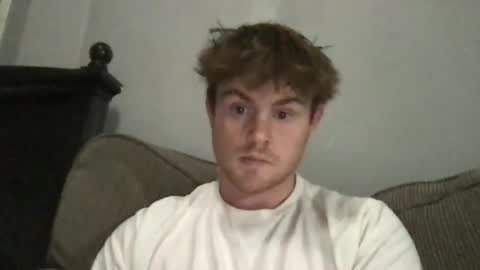 ryanhung_57 online show from November 7, 3:39 am