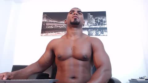 Instagram  Ryandwrn online show from February 25, 3:16 am