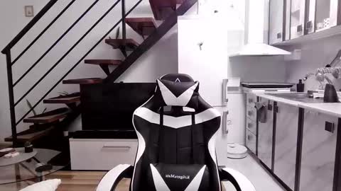 Snapshot of ryanstorm1 chatting on October 12, 9:03 pm ryanstorm1 online show from October 12, 9:03 pm