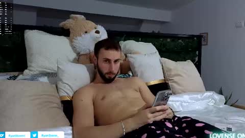 Snapshot of ryanstorm1 chatting on October 27, 9:19 pm ryanstorm1 online show from October 27, 9:19 pm