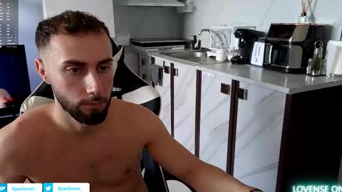 Snapshot of ryanstorm1 chatting on October 30, 10:38 am ryanstorm1 online show from October 30, 10:38 am