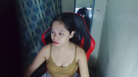Snapshot of rylee_beau chatting on January 14, 8:04 pm Beau Angel online show from January 14, 8:04 pm