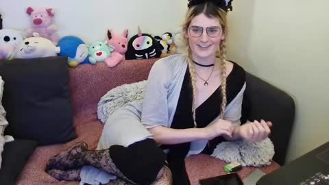 Ryn Michele online show from January 12, 11:15 pm