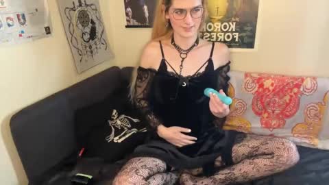 Ryn Michele online show from February 14, 7:23 pm