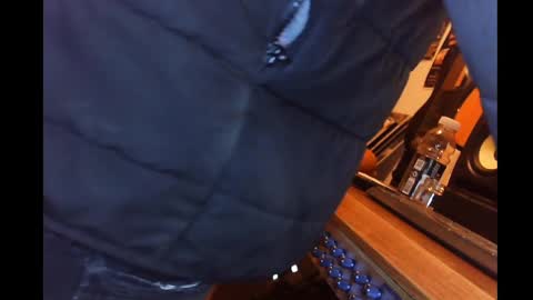 Snapshot of rynoxox chatting on February 19, 7:28 am rynoxox online show from February 19, 7:28 am