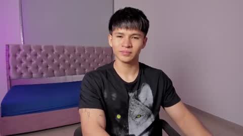 ryo_kush0 online show from August 6, 12:51 pm