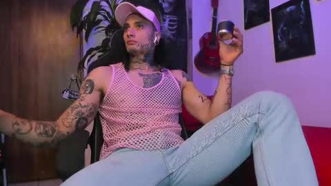 Snapshot of ryuk_it chatting on October 23, 1:43 pm leopmonk help me reach 100 thumbs up online show from October 23, 1:43 pm