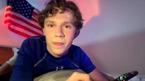 s0fttwink online show from May 7, 1:16 pm