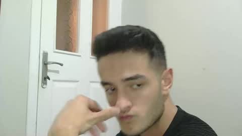 s2ici online show from November 15, 8:27 pm