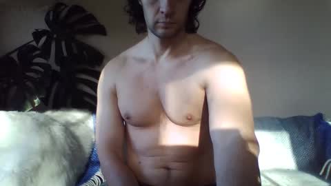 Snapshot of s43_ chatting on December 3, 11:41 am s43_ online show from December 3, 11:41 am