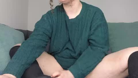 Snapshot of s_leanne_ chatting on May 13, 11:33 pm Leanne online show from May 13, 11:33 pm