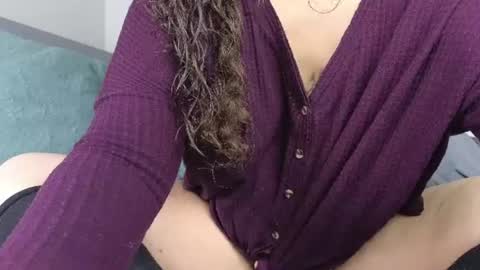 Snapshot of s_leanne_ chatting on June 27, 4:39 am Leanne online show from June 27, 4:39 am