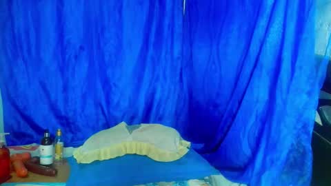 Snapshot of s_sofiaa_ chatting on November 10, 7:57 pm sofia online show from November 10, 7:57 pm