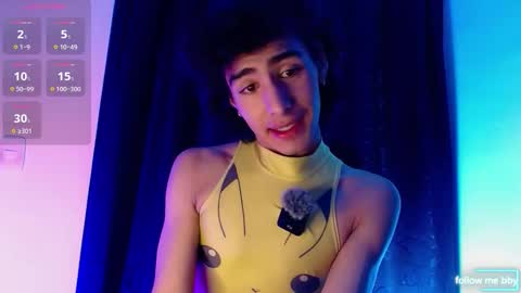 Snapshot of saanti_foxs chatting on October 23, 1:38 am Santi  online show from October 23, 1:38 am