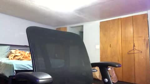 Snapshot of saasbutt chatting on November 17, 10:04 pm saasbutt online show from November 17, 10:04 pm