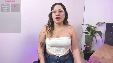 saaya_tay online show from September 26, 3:21 am