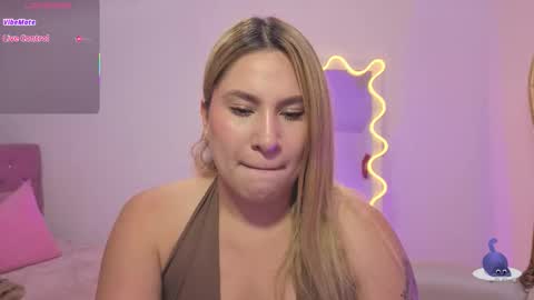 saaya_tay online show from January 15, 3:00 am