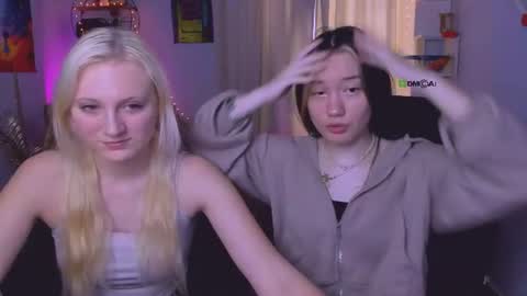 Snapshot of sabina_wul chatting on June 17, 9:01 am Sabina online show from June 17, 9:01 am