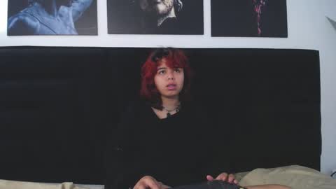 Snapshot of sabinamerchetti_ chatting on December 3, 5:23 pm Sabina Merchetti online show from December 3, 5:23 pm