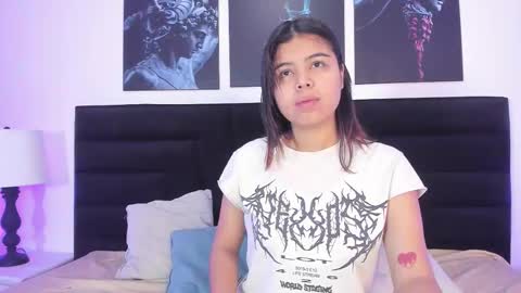 Snapshot of sabinamerchetti_ chatting on September 22, 11:56 am Sabina Merchetti online show from September 22, 11:56 am