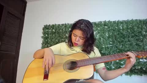 Snapshot of sabinamerchetti_ chatting on February 4, 9:31 pm Sabina Merchetti online show from February 4, 9:31 pm