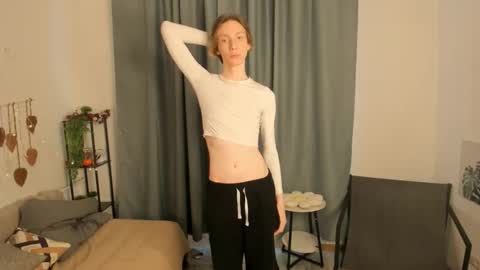 sableflux online show from March 2, 5:52 am