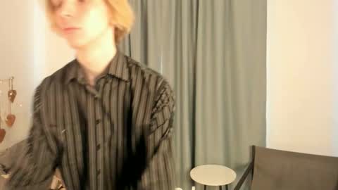 sableflux online show from March 4, 5:57 am