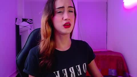 Snapshot of sabriina_fox999 chatting on October 14, 12:11 am sabrina fox online show from October 14, 12:11 am