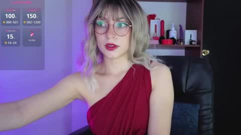Snapshot of sabrina709 chatting on July 23, 9:57 pm Sabrina online show from July 23, 9:57 pm