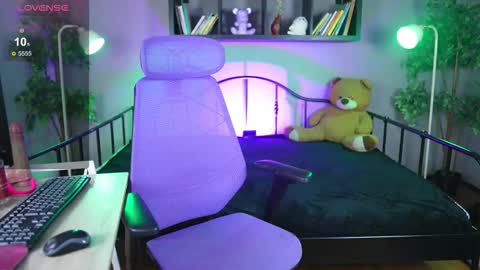 Snapshot of sabrina_bloom_ chatting on September 26, 1:15 pm sabri online show from September 26, 1:15 pm