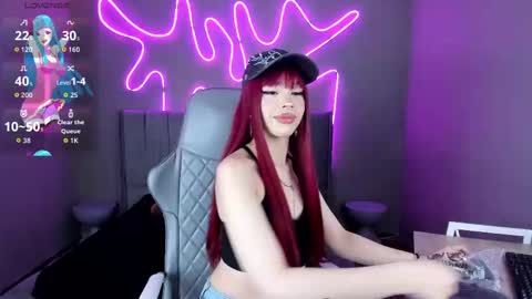 Snapshot of sabrina_bloom_ chatting on October 2, 1:07 pm sabri online show from October 2, 1:07 pm