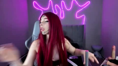 Snapshot of sabrina_bloom_ chatting on October 16, 1:56 pm sabri online show from October 16, 1:56 pm