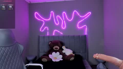 Snapshot of sabrina_bloom_ chatting on October 20, 1:22 pm sabri online show from October 20, 1:22 pm