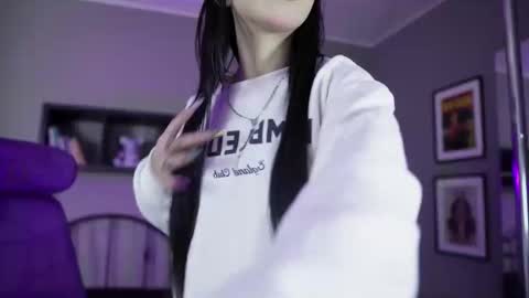 Snapshot of sabrina_bloom_ chatting on November 11, 12:49 pm sabri online show from November 11, 12:49 pm